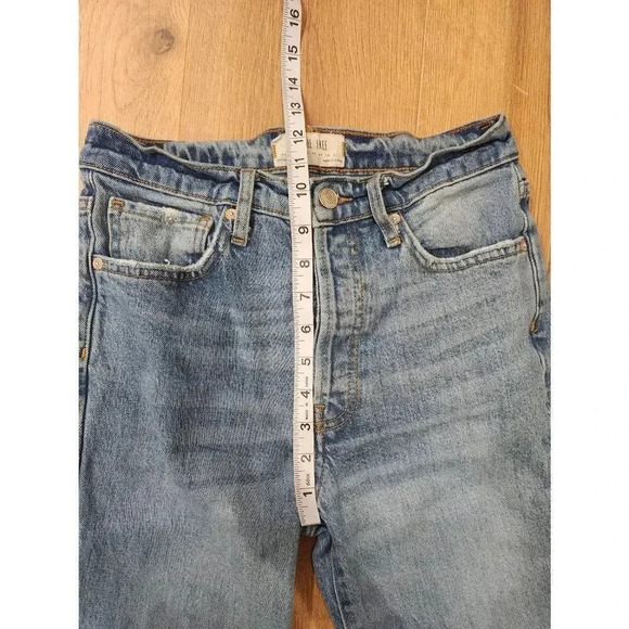 We The Free Skinny Cropped Jeans Distressed size 26. Light Wash. - Picture 6 of 7